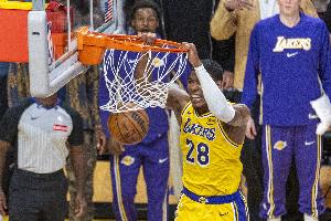 稳定输出！八村塁12中6贡献16分6板1助1帽