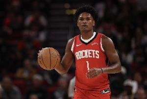 打得可以！阿门13中6拿到14分8板5助3断1帽